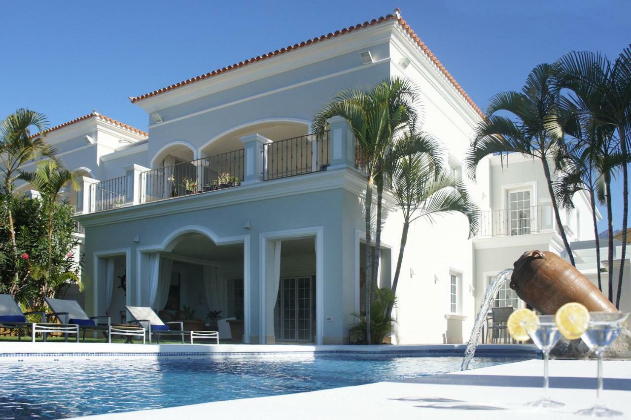 Villas Esplendida 阿德耶 外观 照片