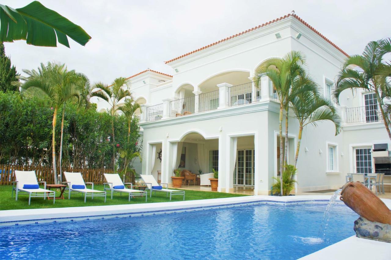 Villas Esplendida 阿德耶 外观 照片